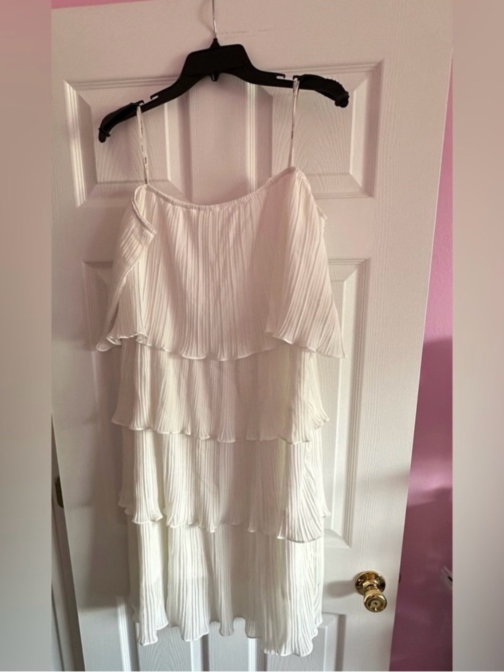 ARULA White Tiered Pleated Midi Dress